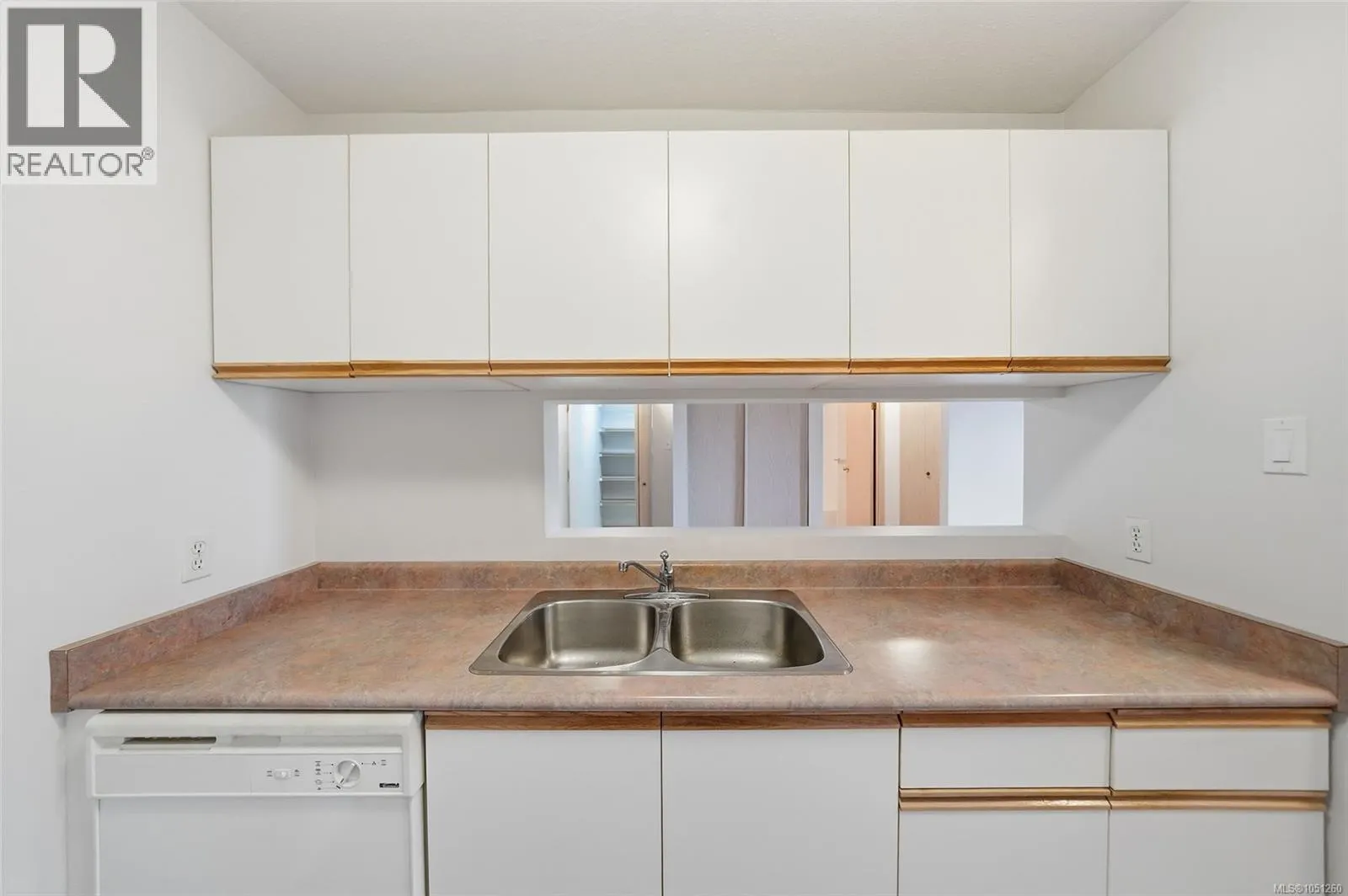 205 4971 Songbird Pl