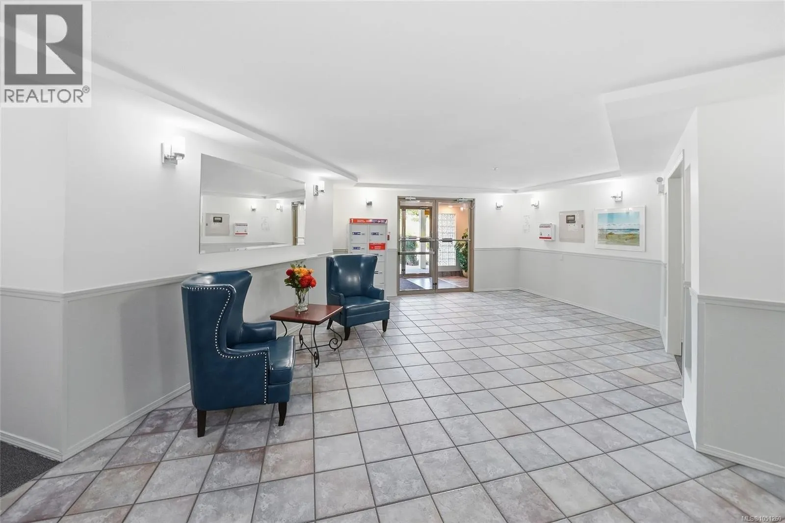 205 4971 Songbird Pl