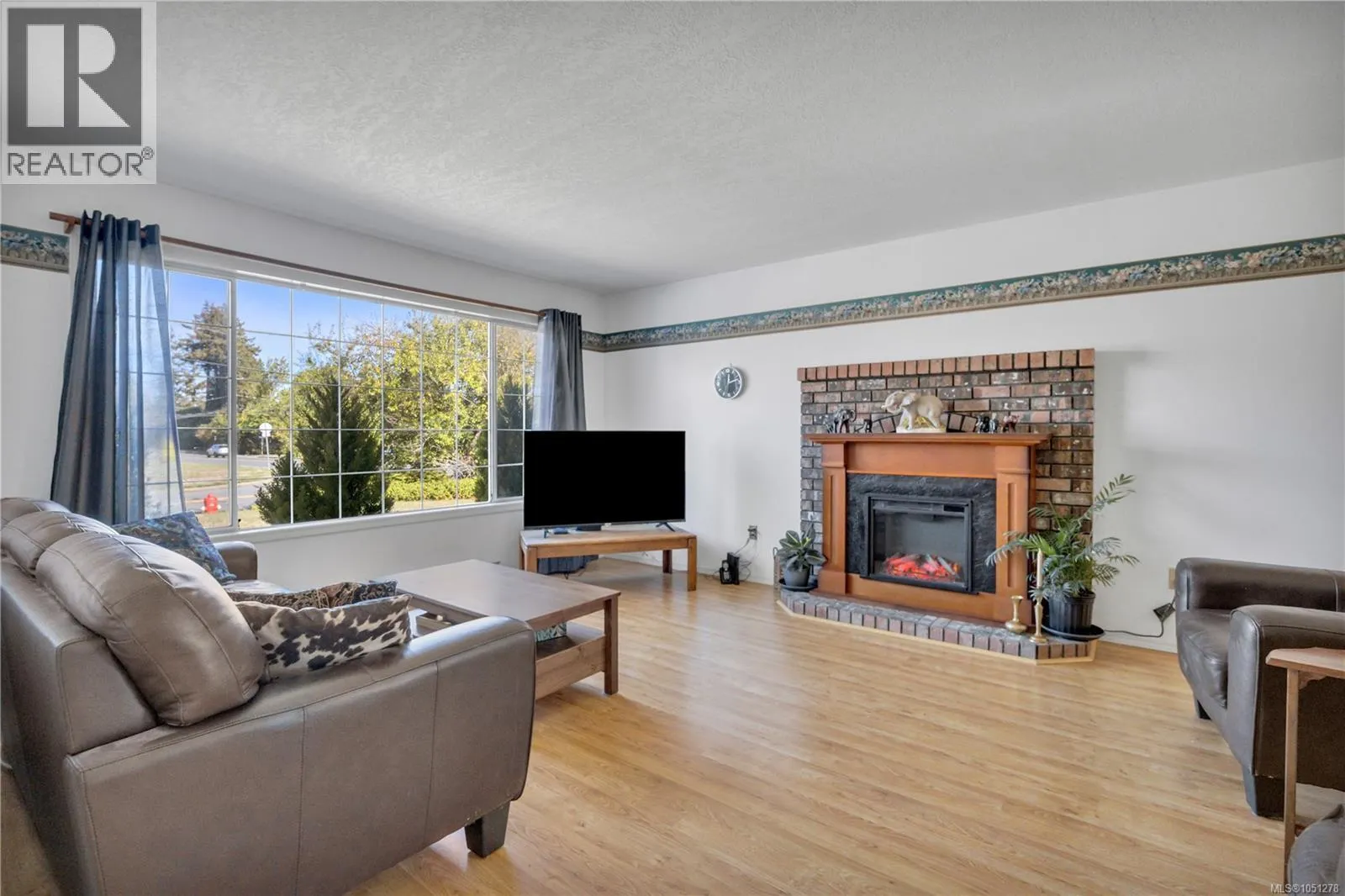 702 Forsyth Ave