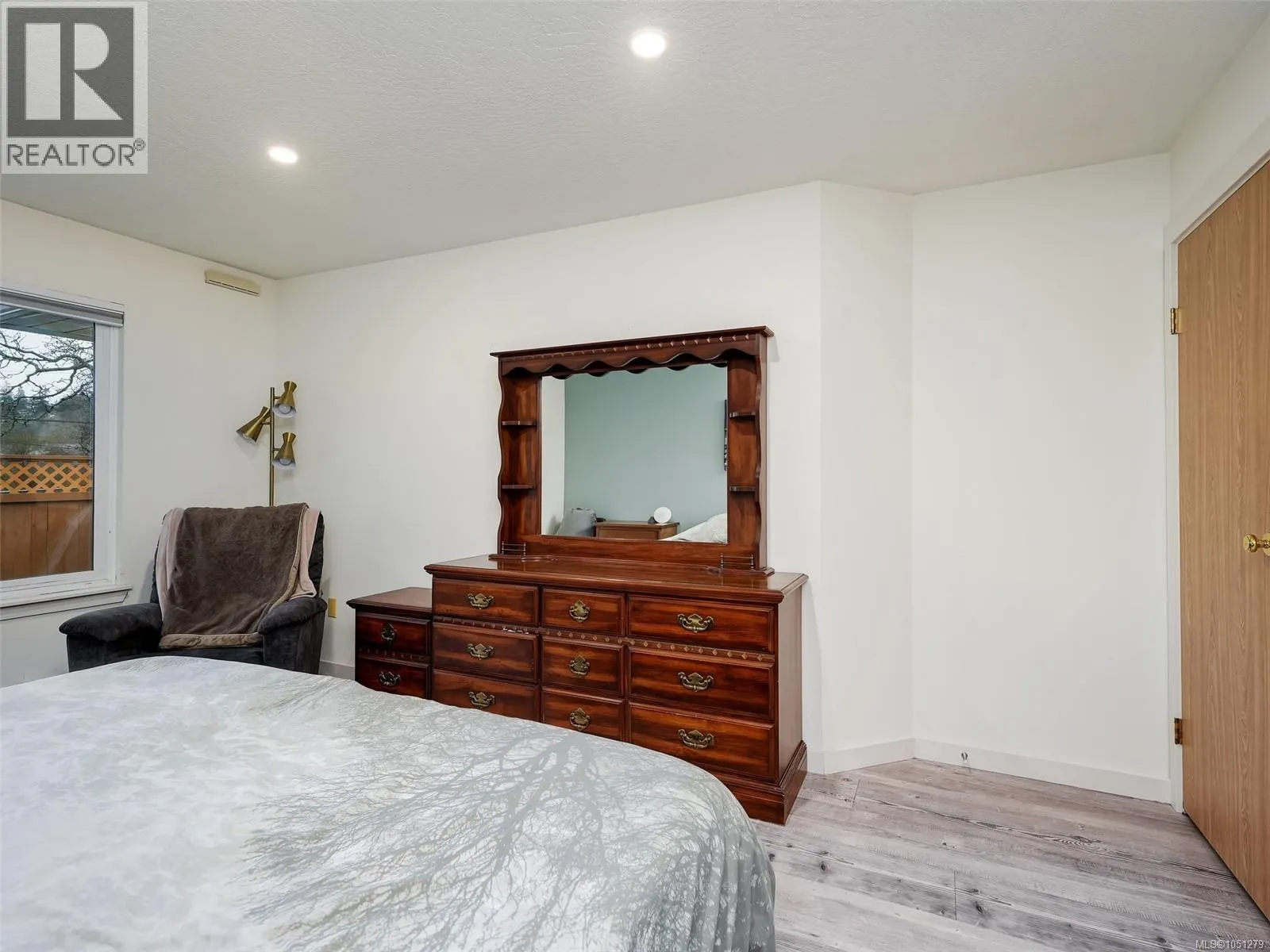 65 4125 Interurban Rd