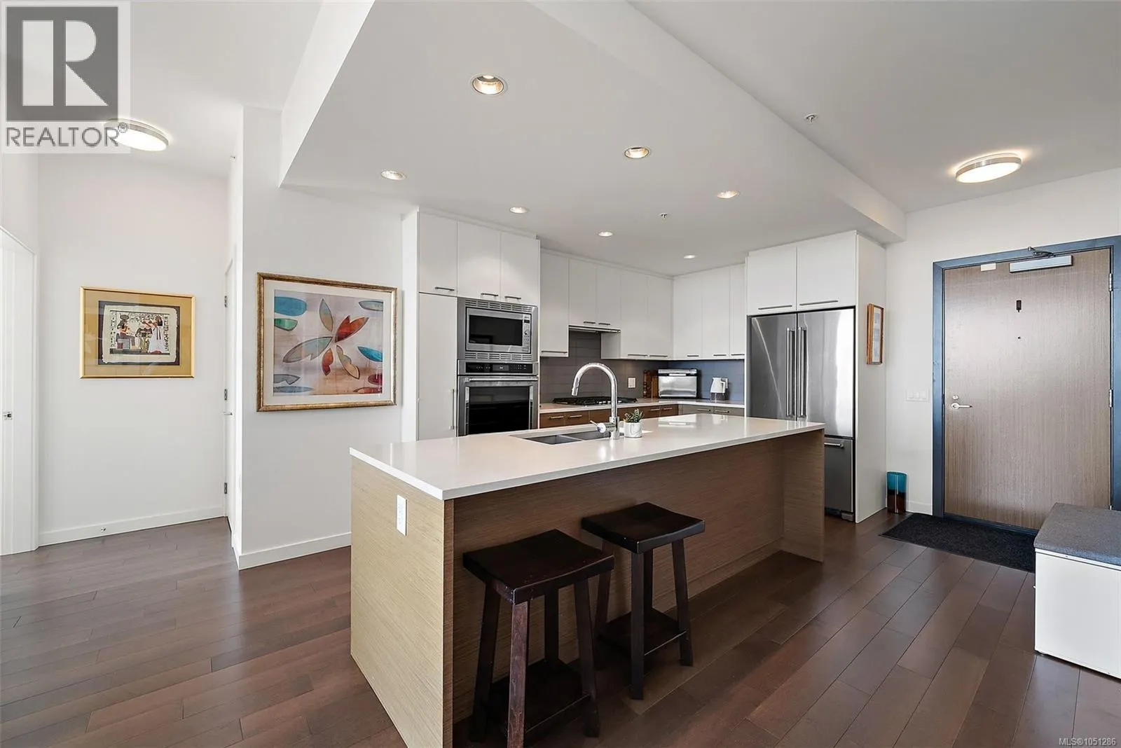703 4011 Rainbow Hill Lane