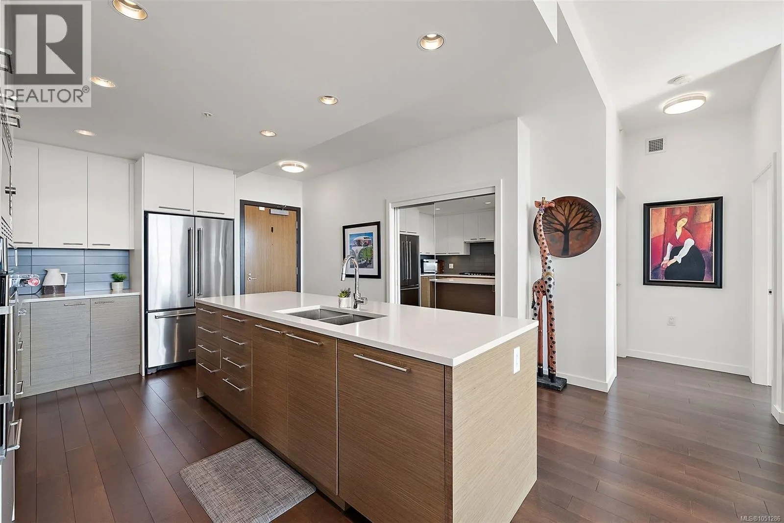 703 4011 Rainbow Hill Lane