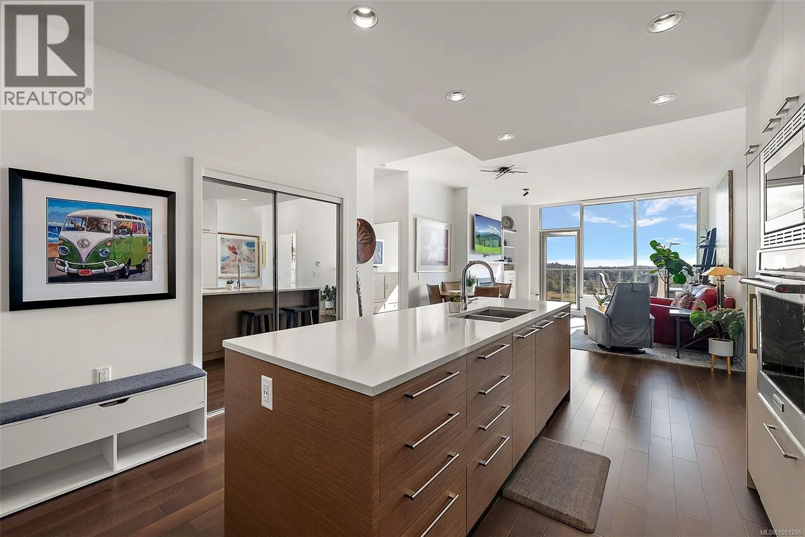 703 4011 Rainbow Hill Lane