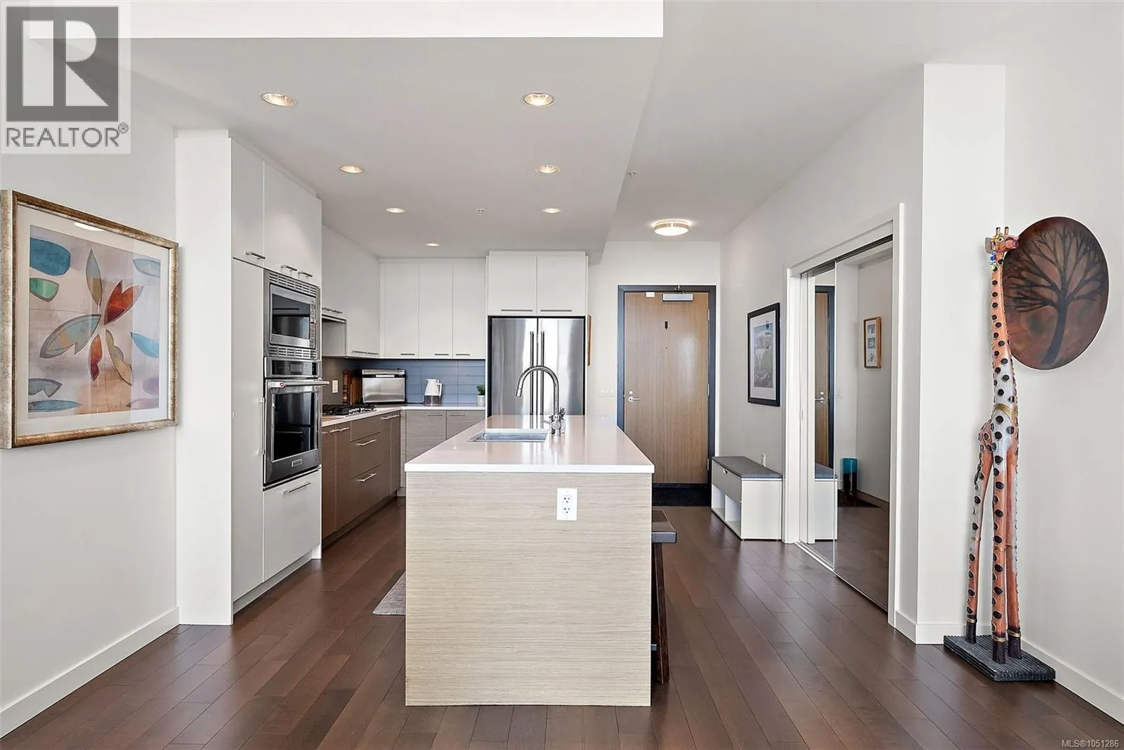 703 4011 Rainbow Hill Lane
