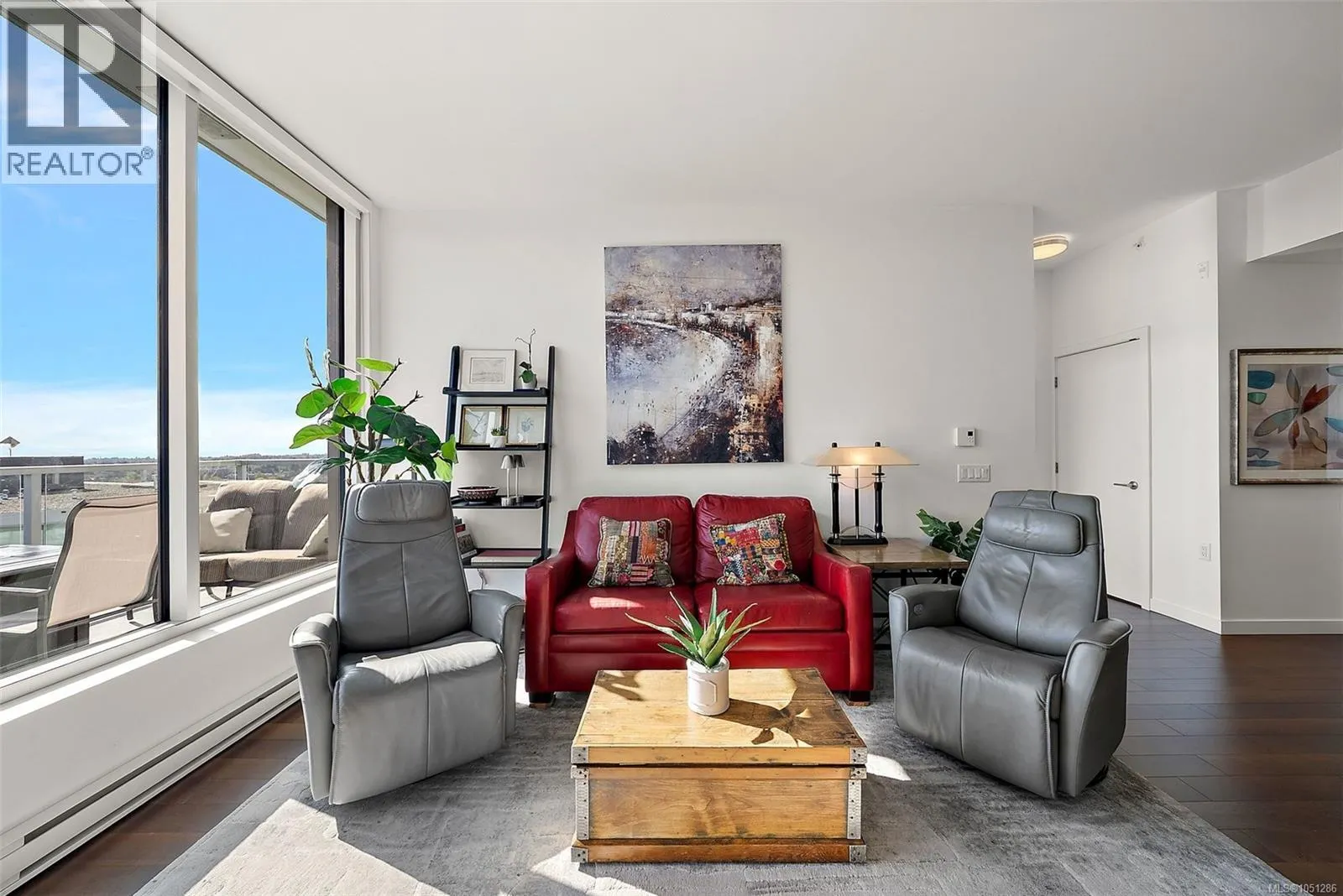 703 4011 Rainbow Hill Lane
