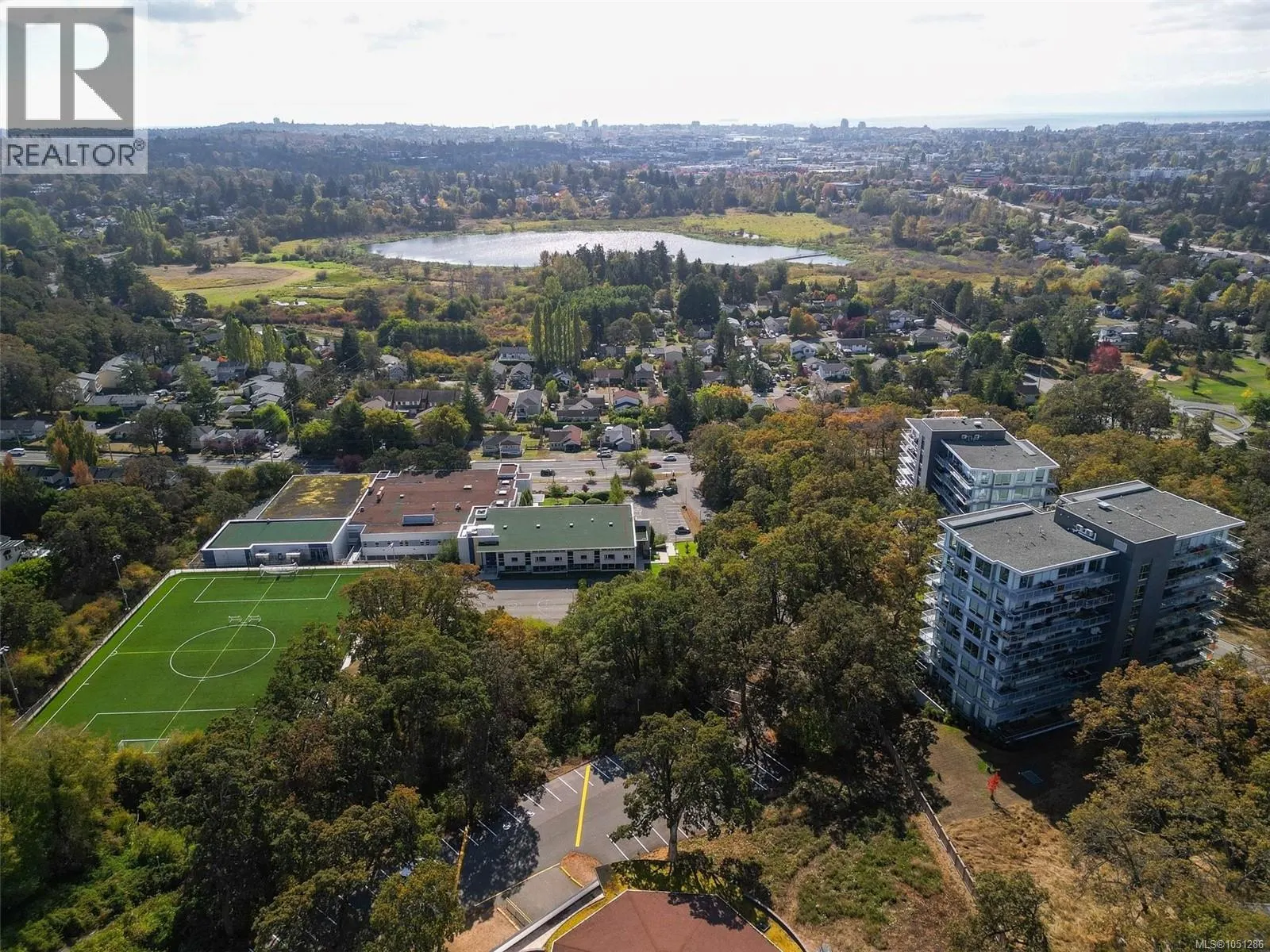 703 4011 Rainbow Hill Lane