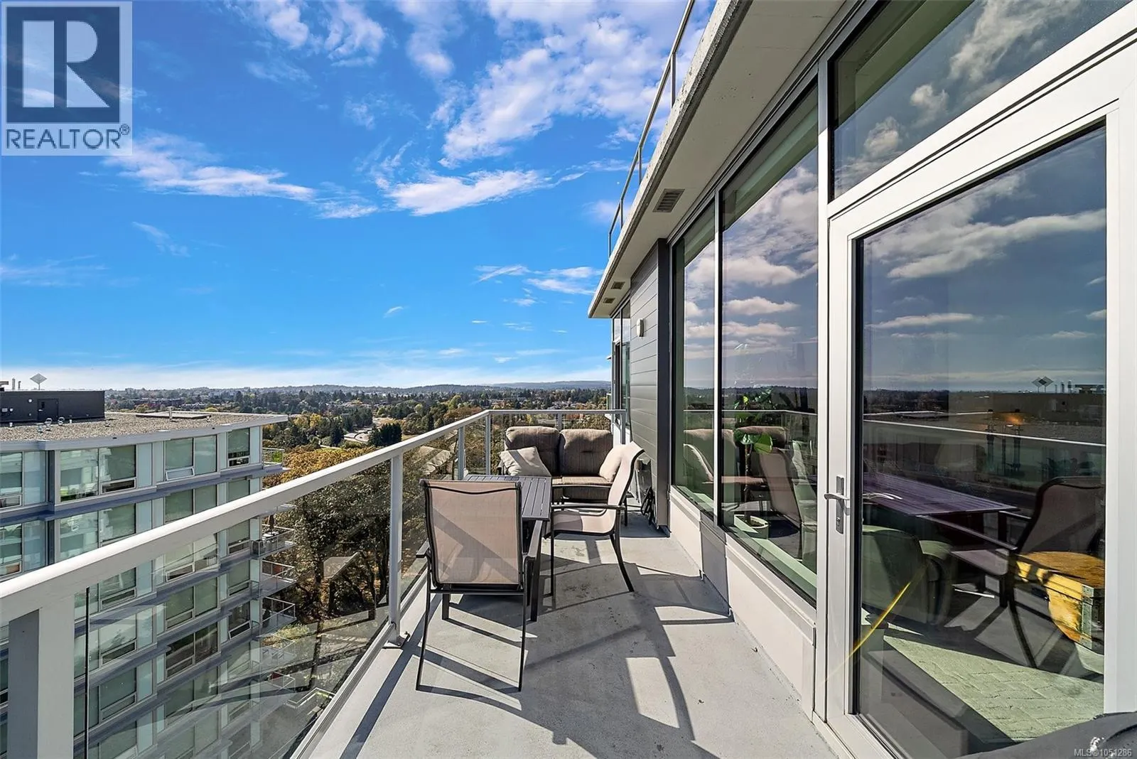 703 4011 Rainbow Hill Lane