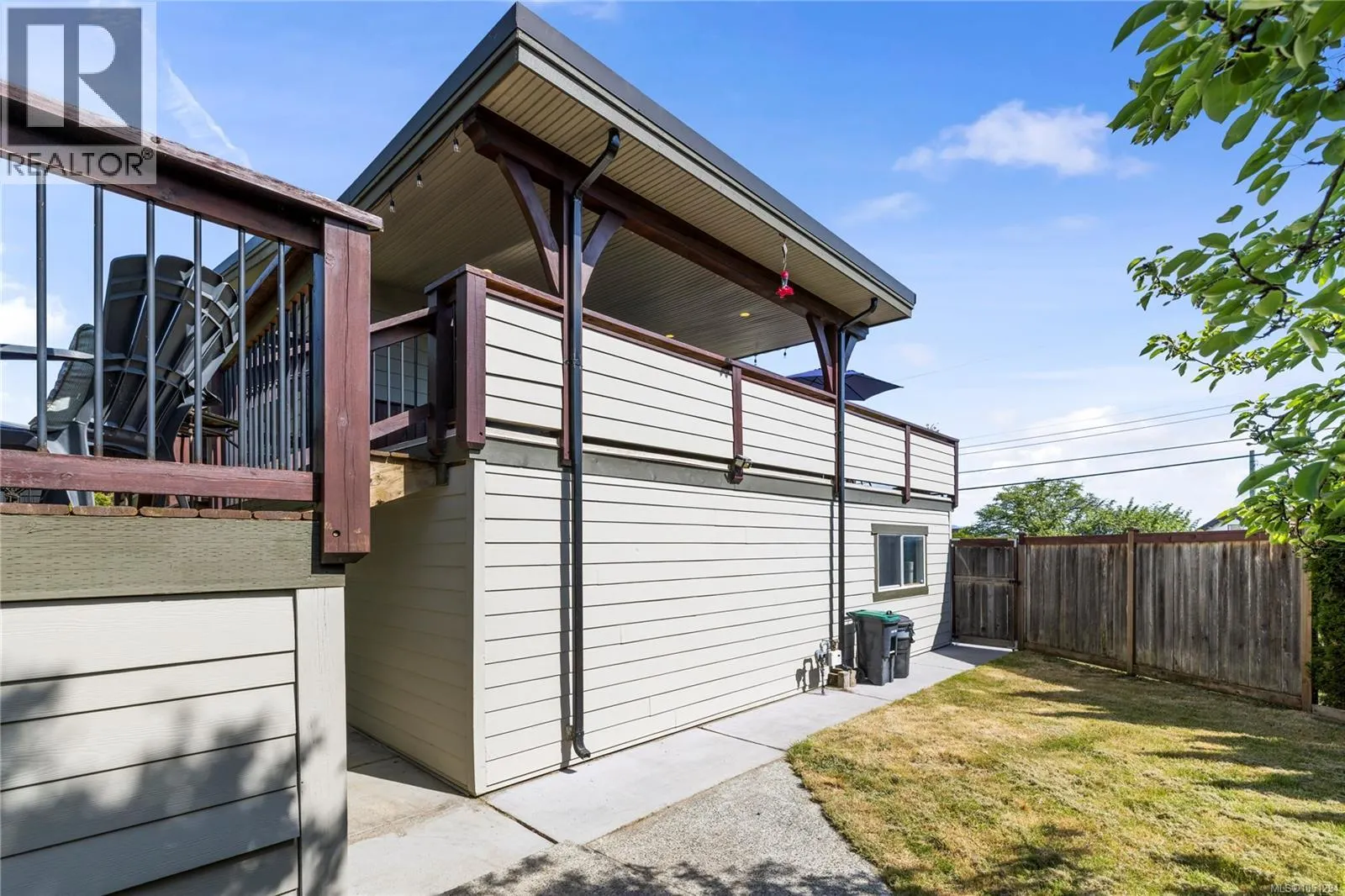 885 Glenhale Cres