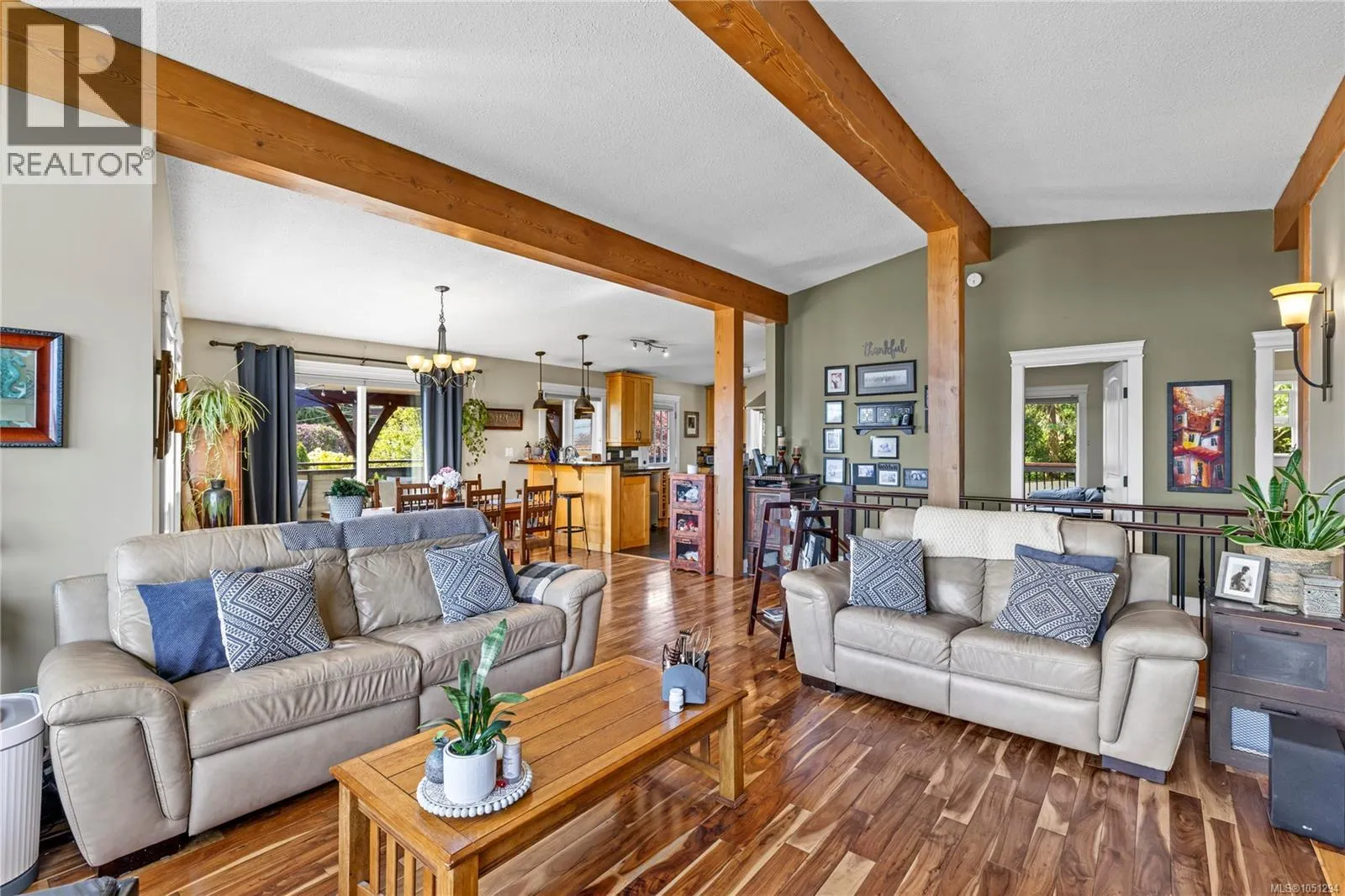 885 Glenhale Cres