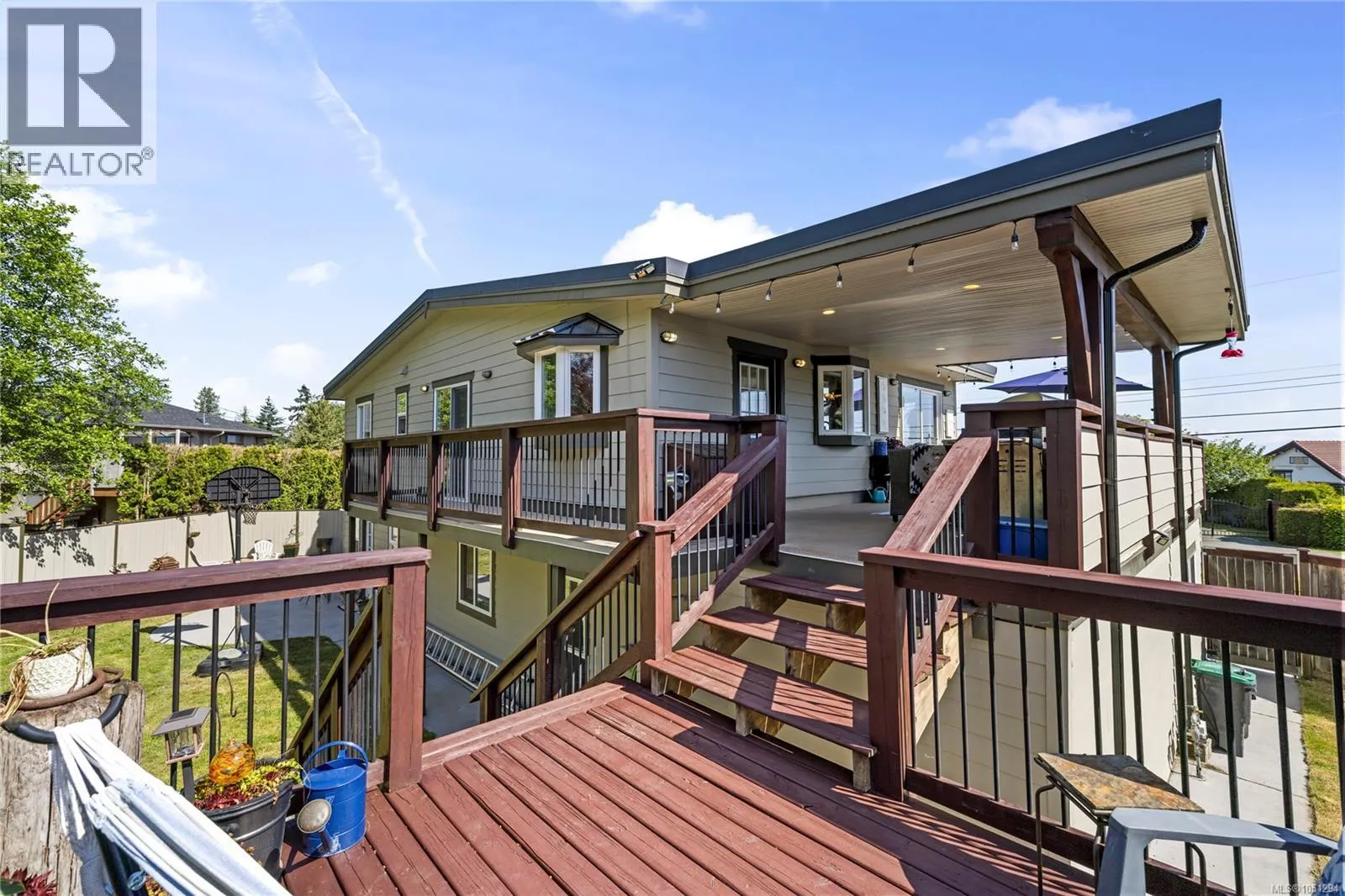 885 Glenhale Cres