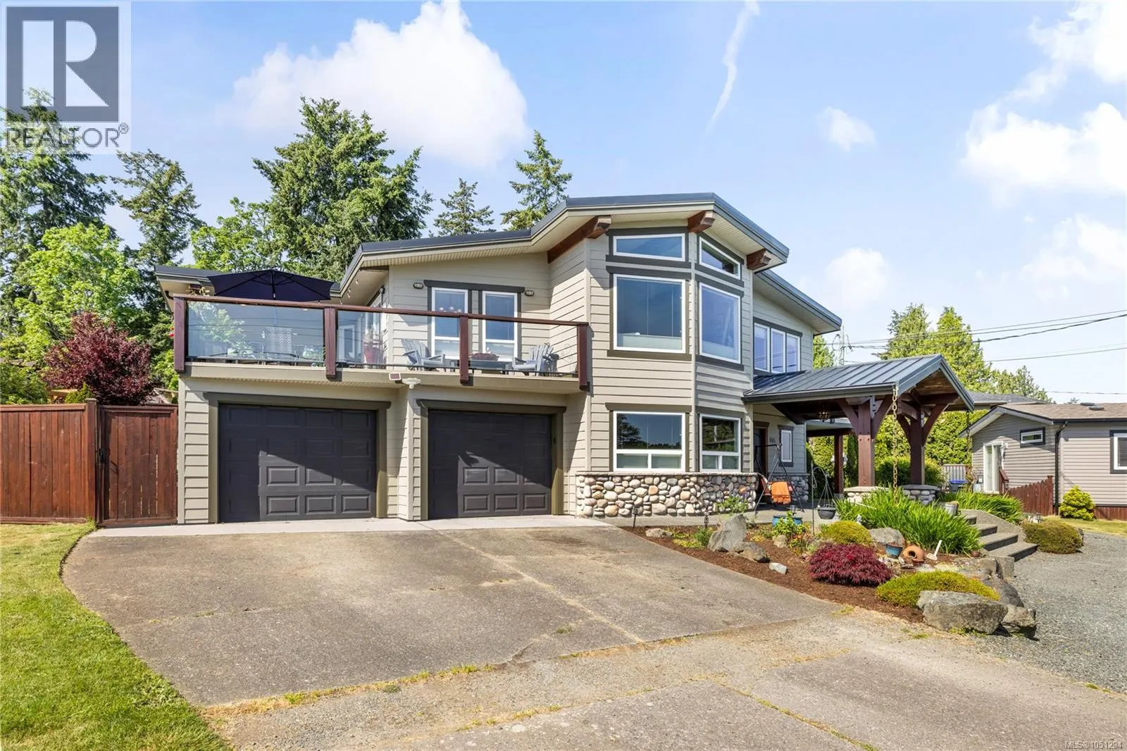 885 Glenhale Cres