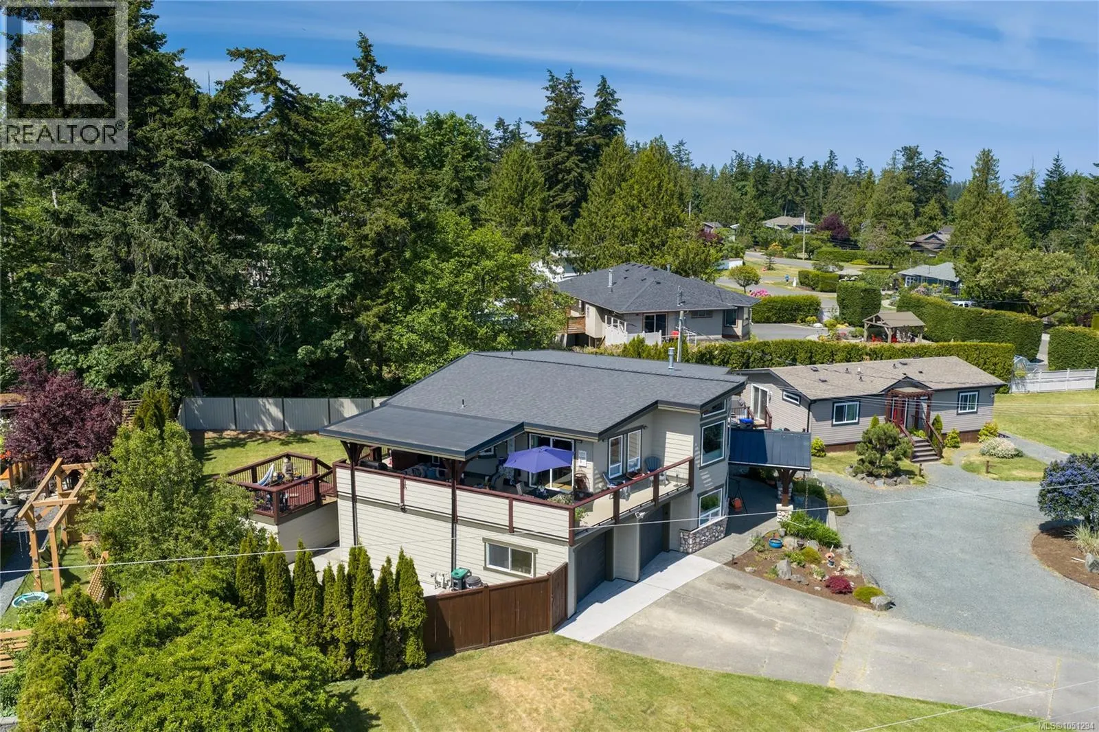 885 Glenhale Cres
