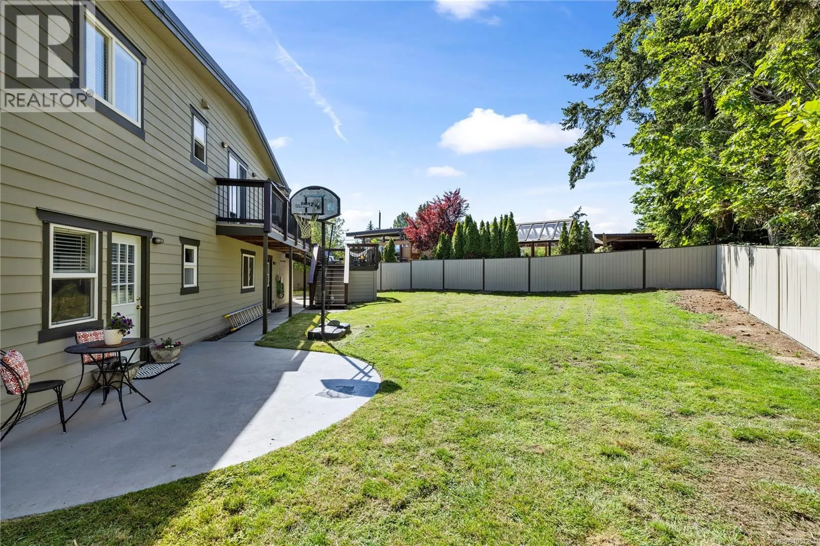 885 Glenhale Cres