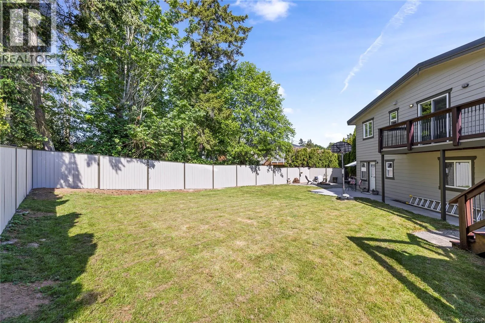 885 Glenhale Cres