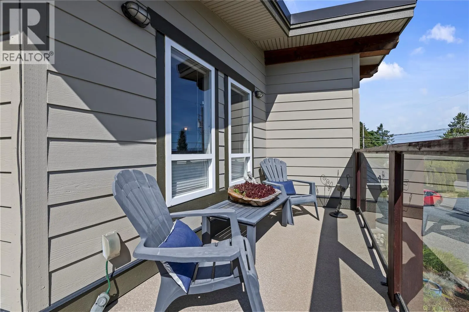 885 Glenhale Cres