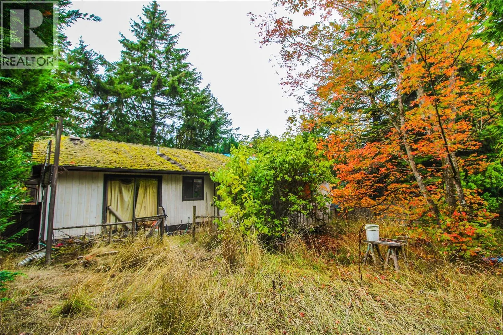 1102 Marchant Rd