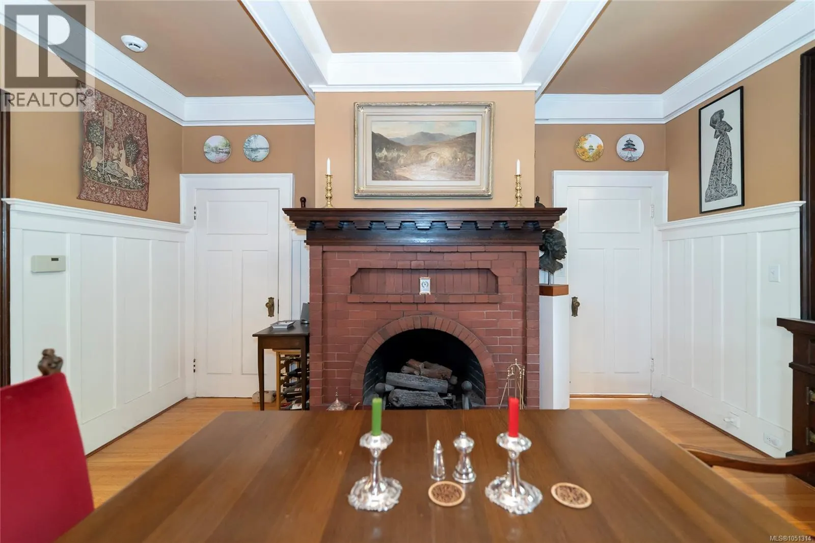 1377 Rockland Ave