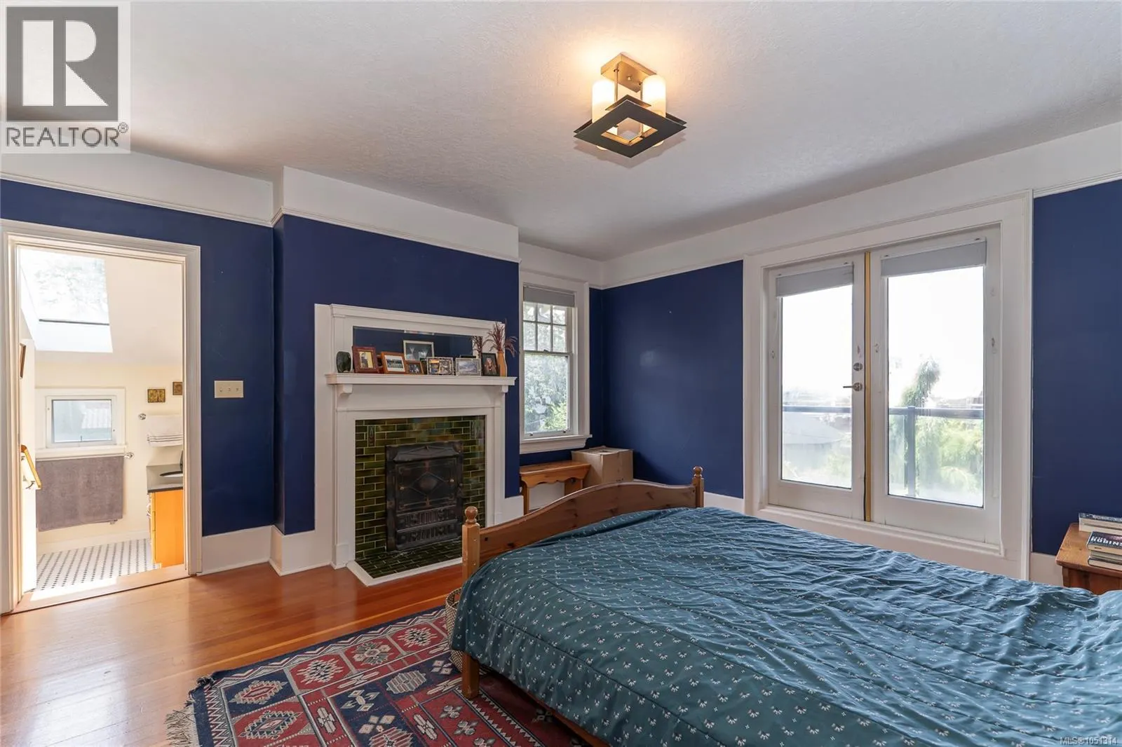 1377 Rockland Ave