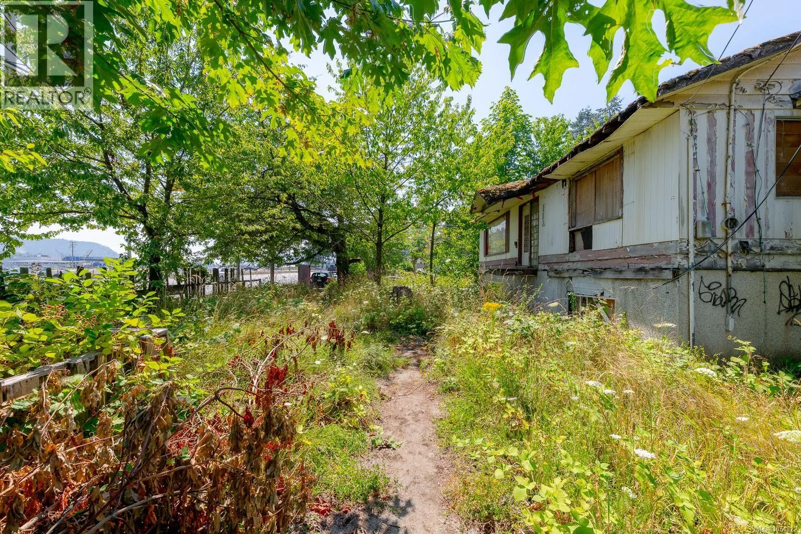 3251 Trans Canada Hwy