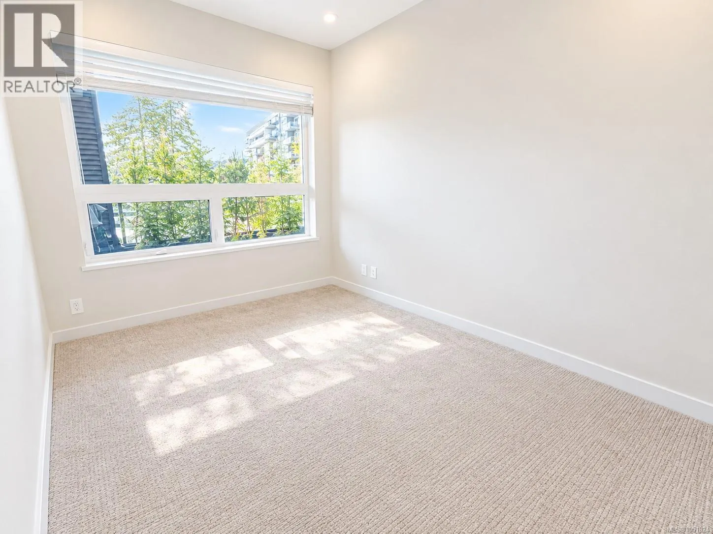 110 958 Pharoah Mews