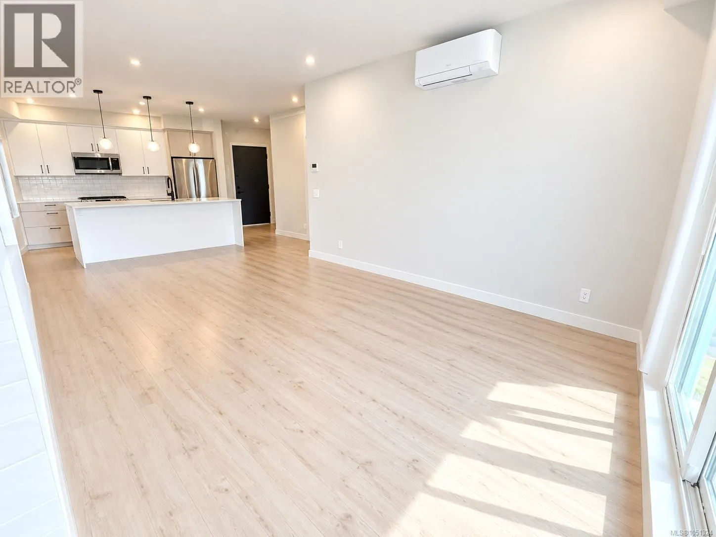 110 958 Pharoah Mews