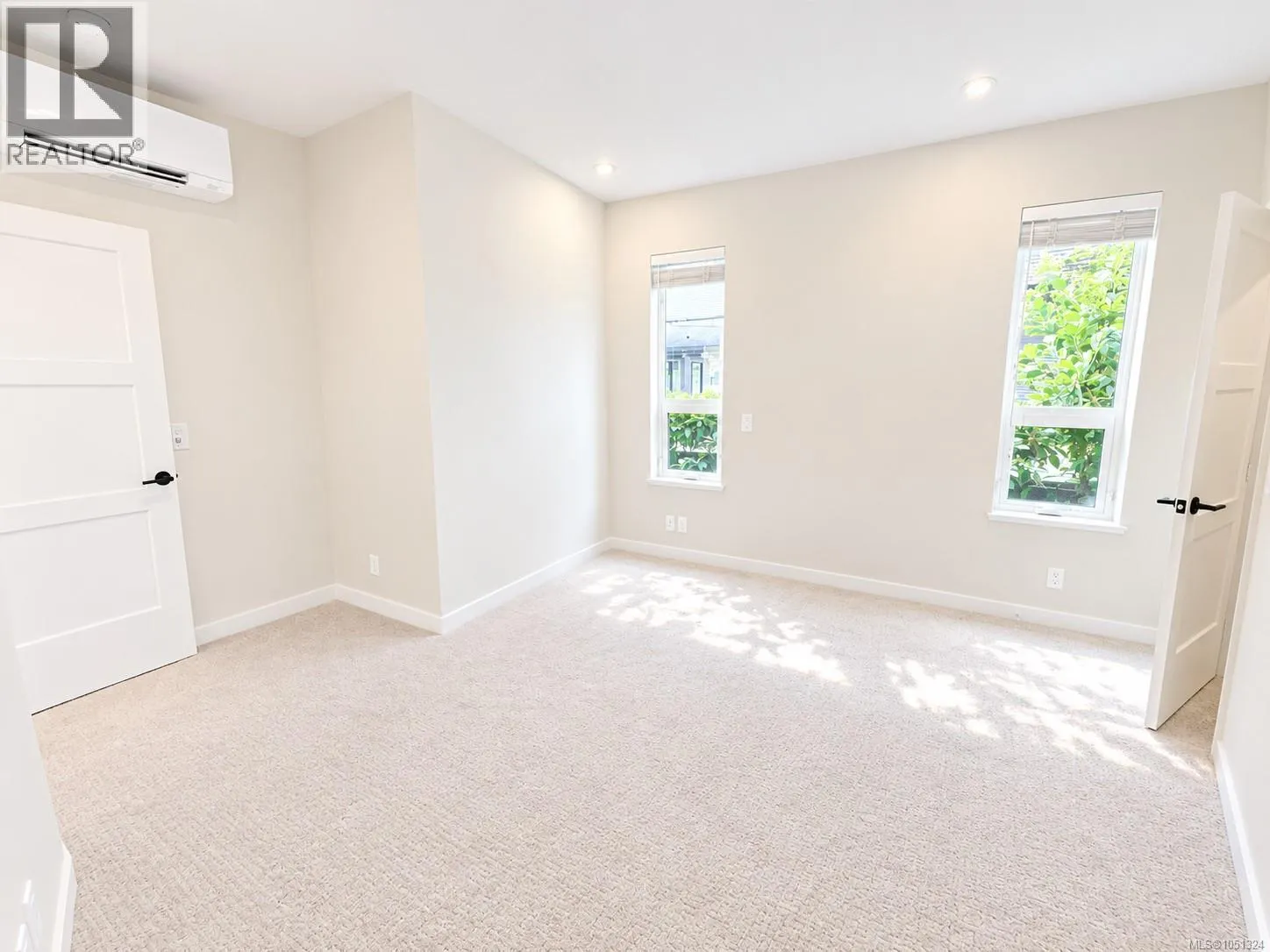 110 958 Pharoah Mews