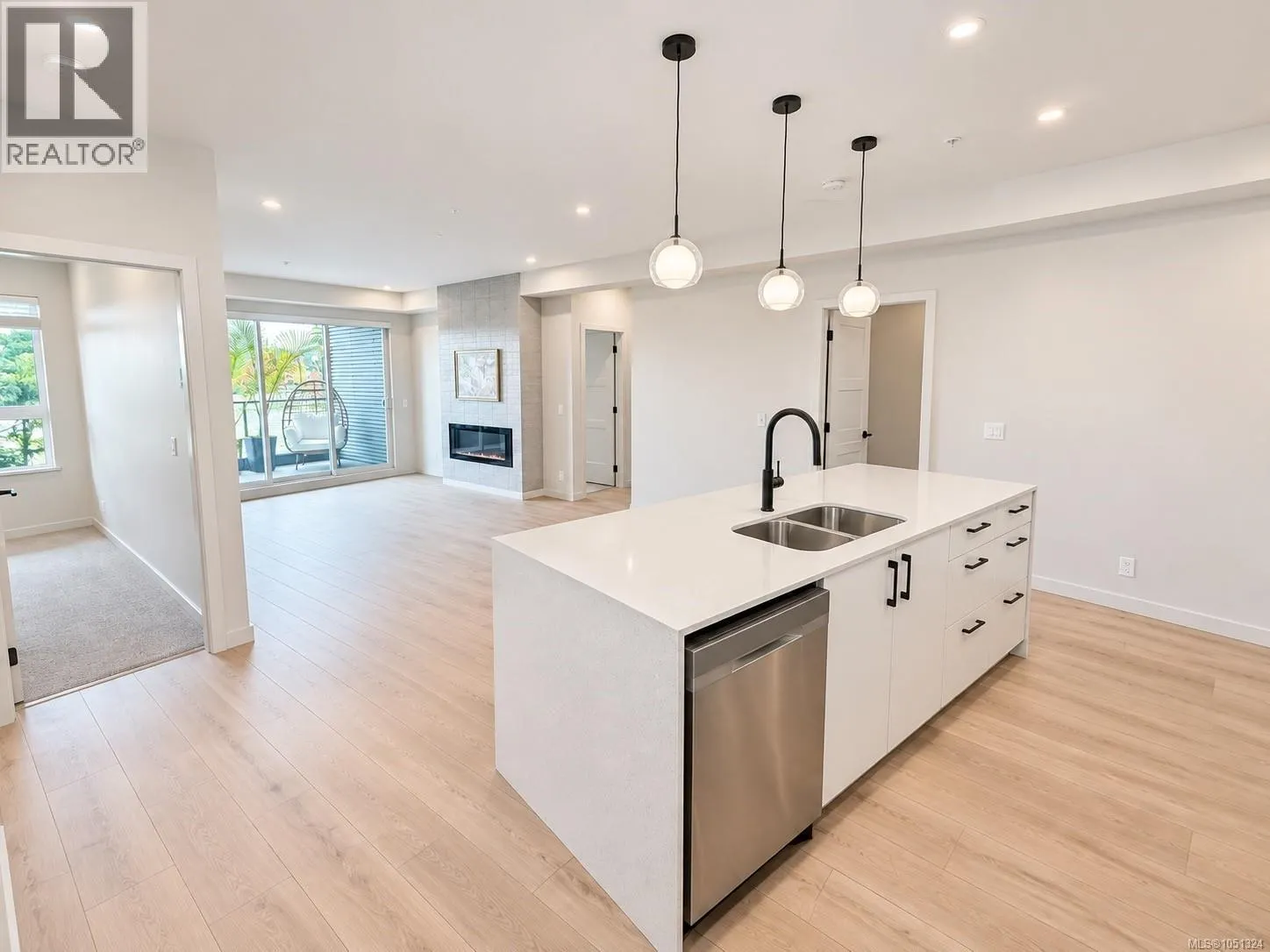 110 958 Pharoah Mews