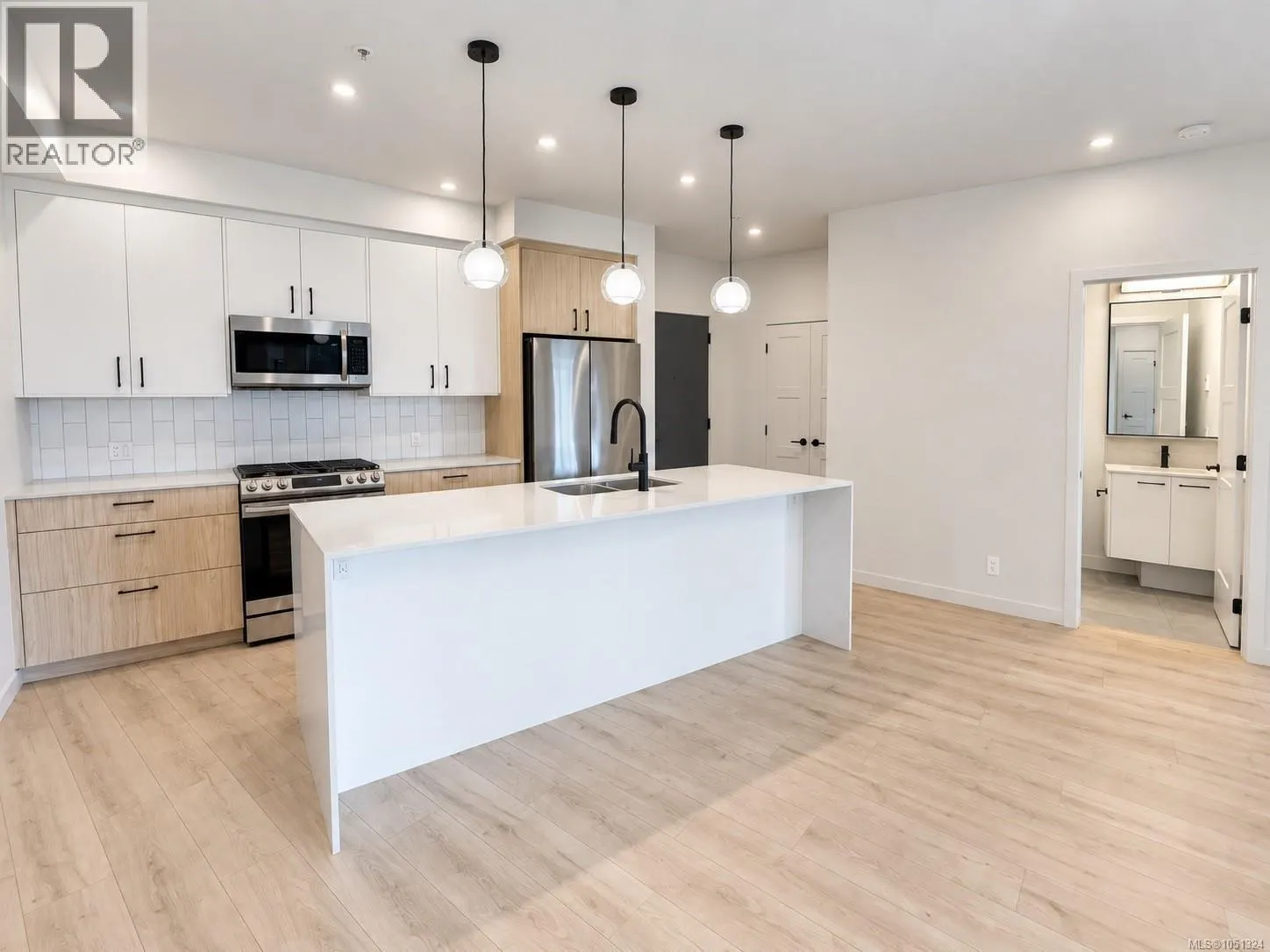 110 958 Pharoah Mews