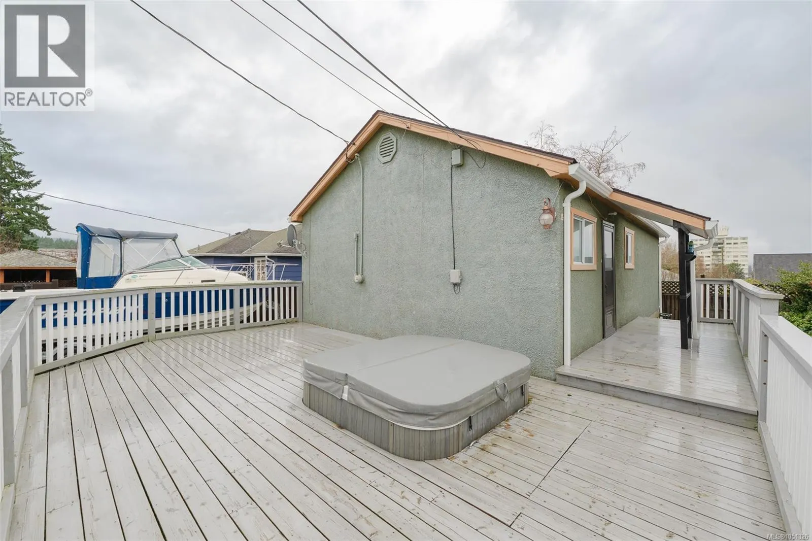 3885 14th Ave