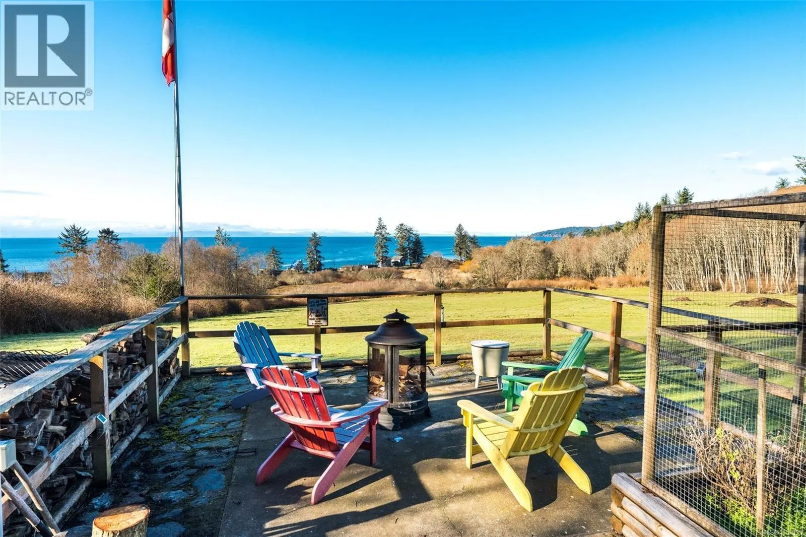 4537 Otter Point Rd