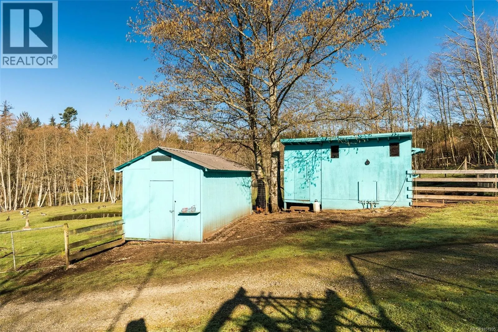 4537 Otter Point Rd