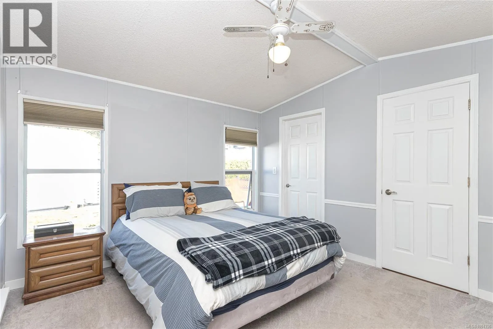 30 7583 Central Saanich Rd