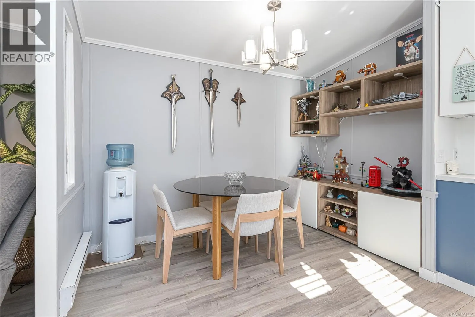 30 7583 Central Saanich Rd