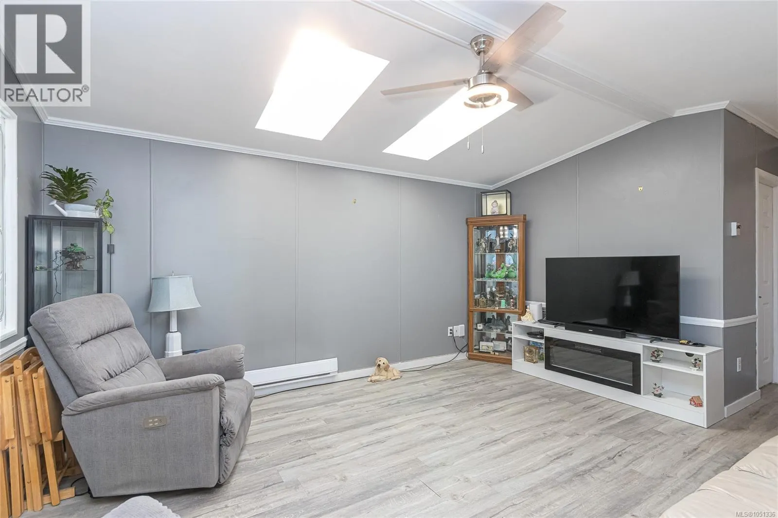 30 7583 Central Saanich Rd