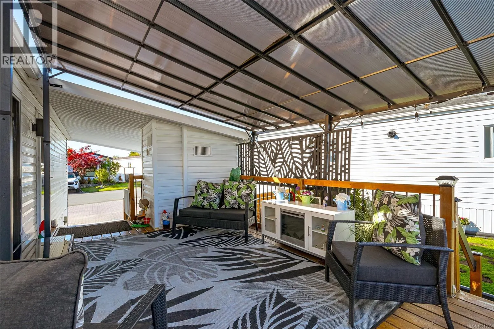 30 7583 Central Saanich Rd