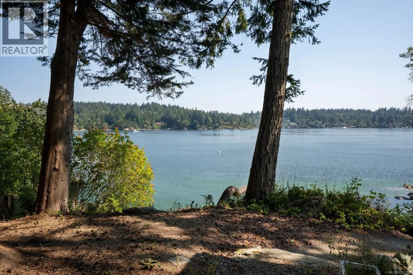 389 Moses Point Rd