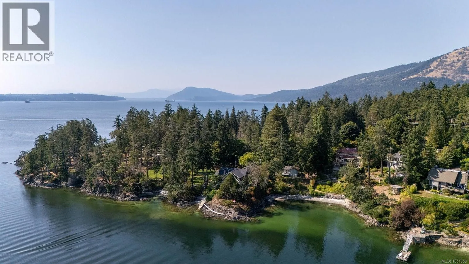 389 Moses Point Rd