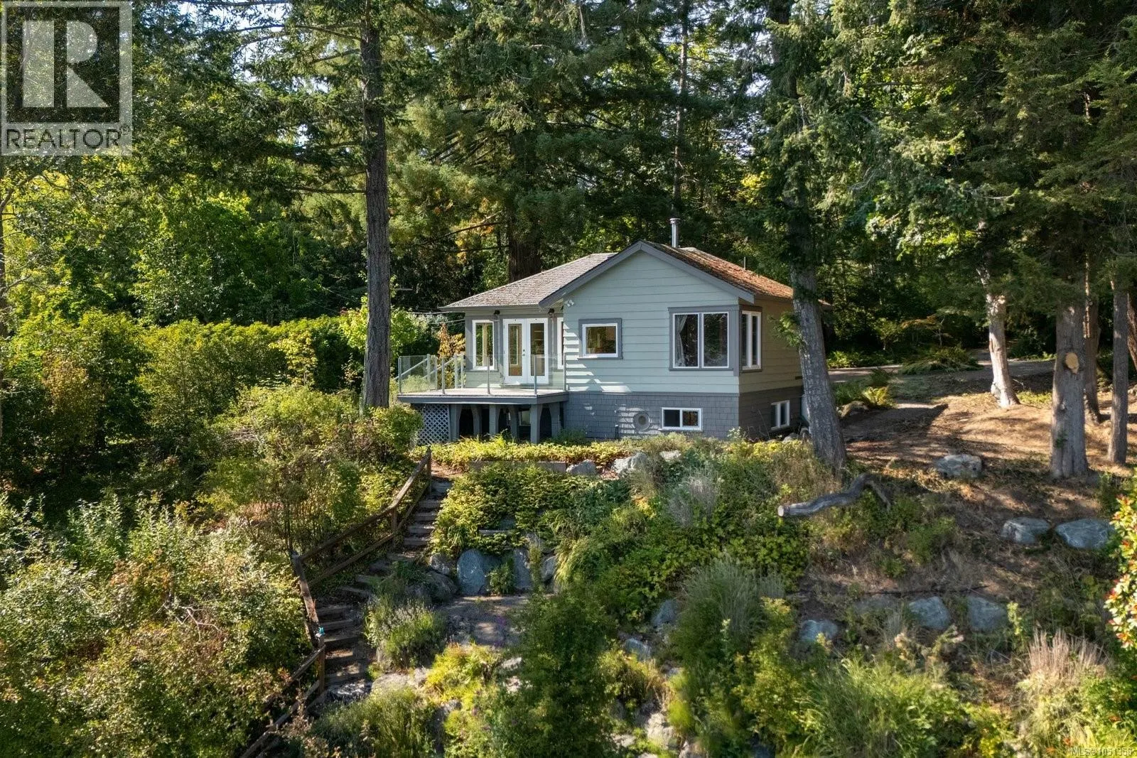 389 Moses Point Rd