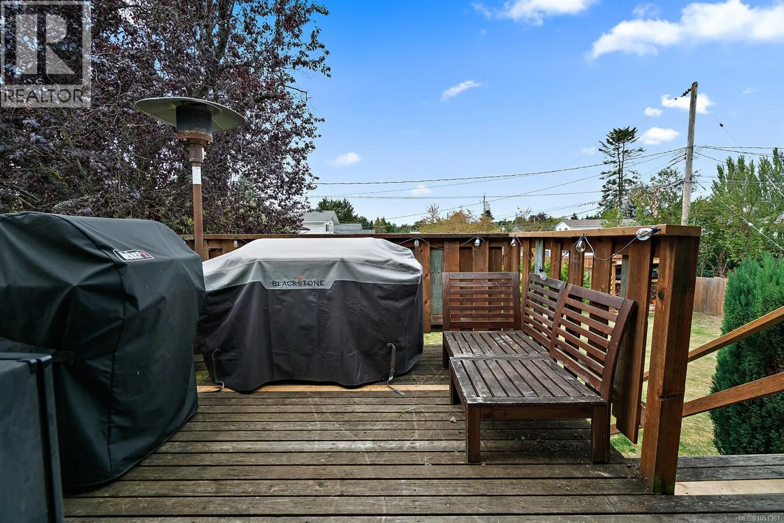 3988 Larchwood Dr