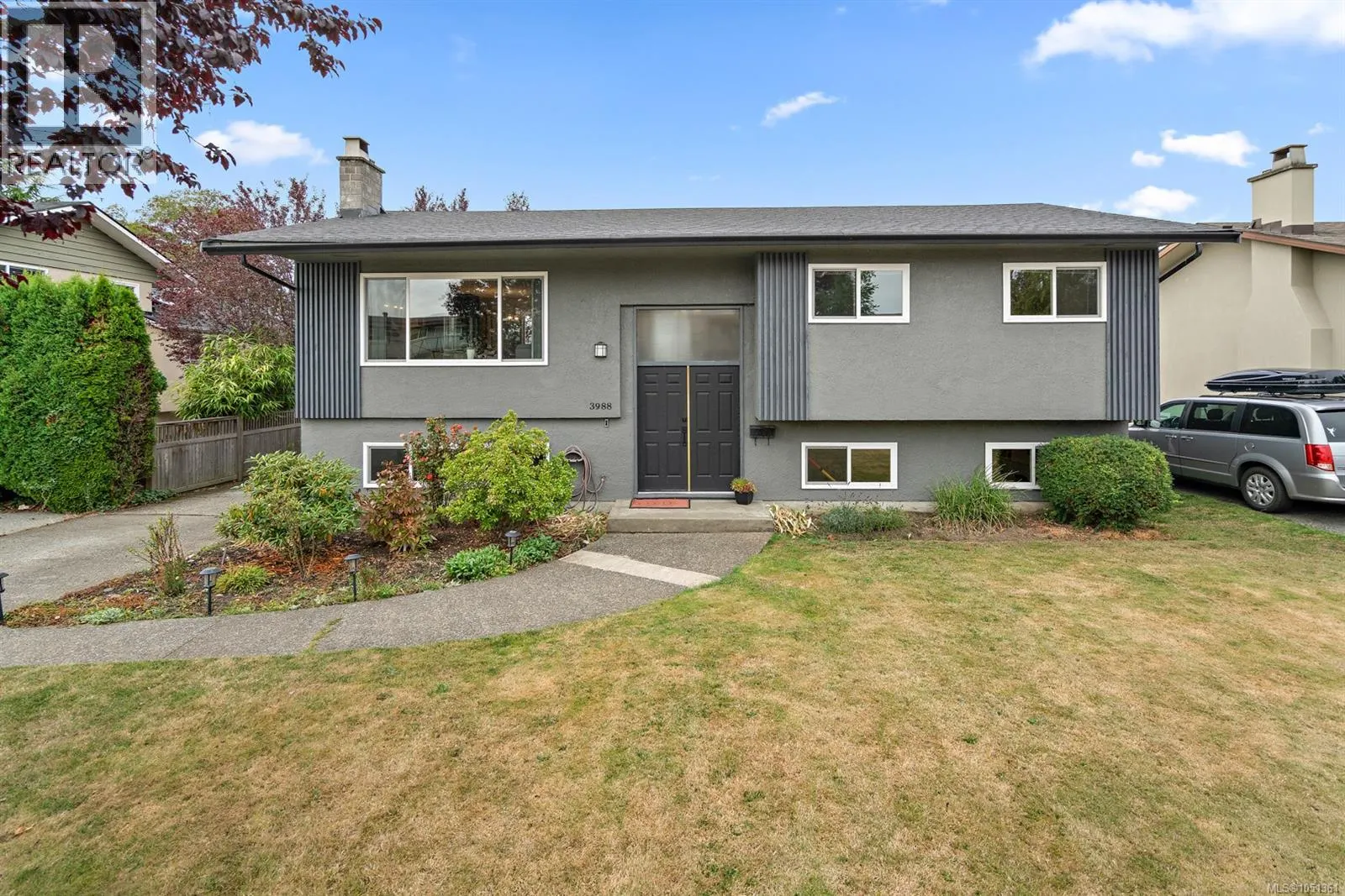 3988 Larchwood Dr