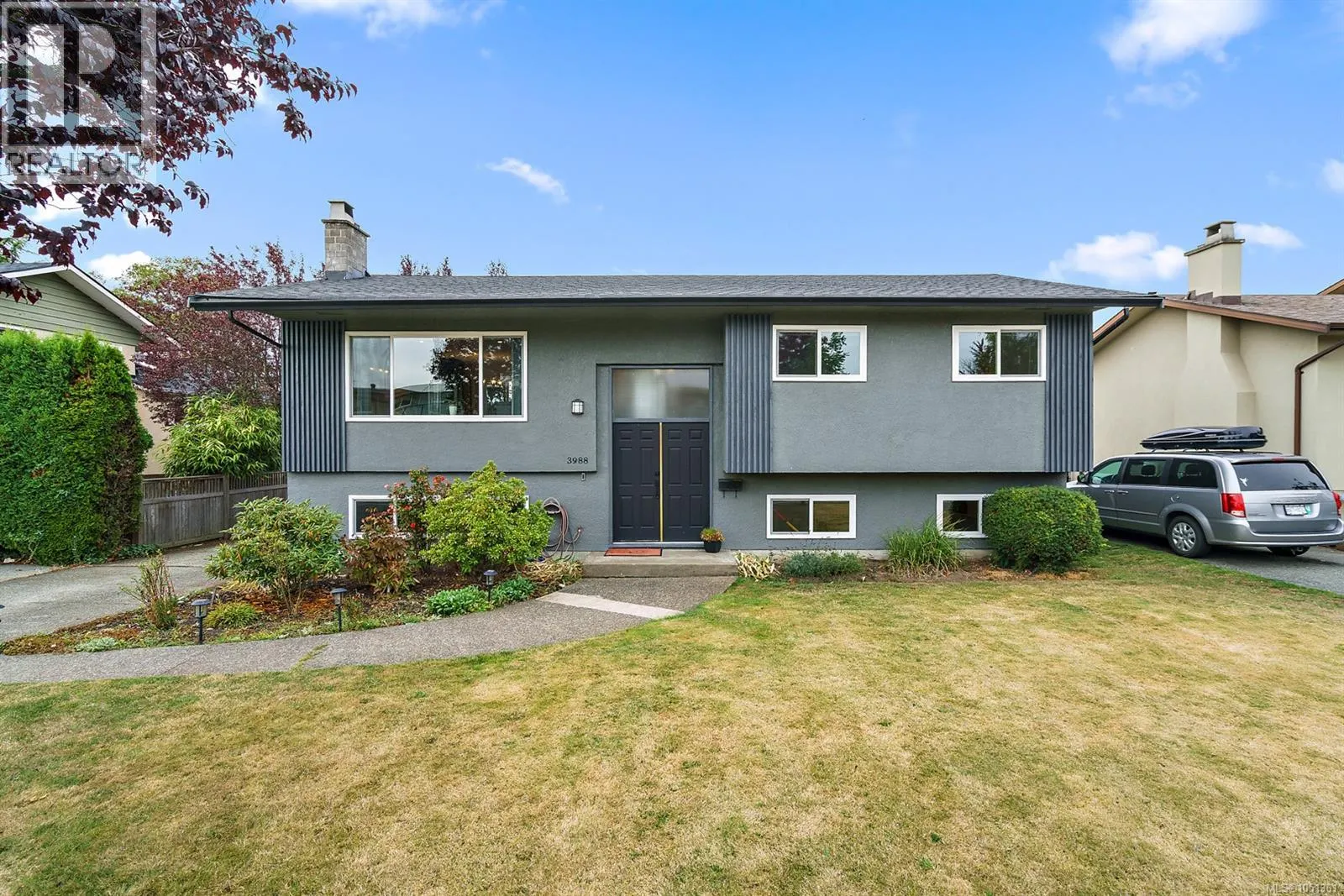 3988 Larchwood Dr