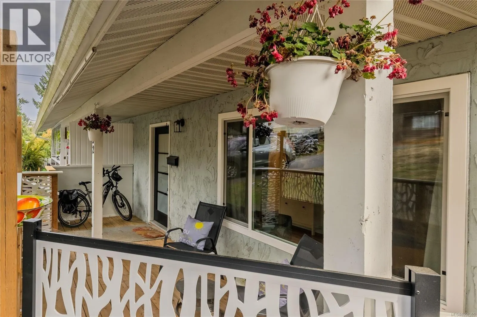 832 Holly Hill Rd