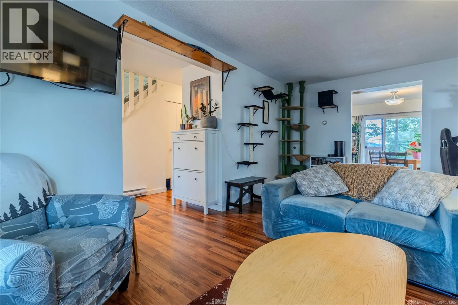 832 Holly Hill Rd