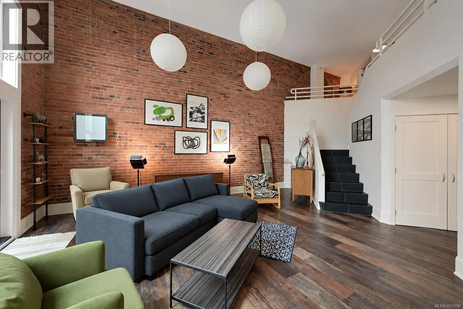 302 1407 Government St