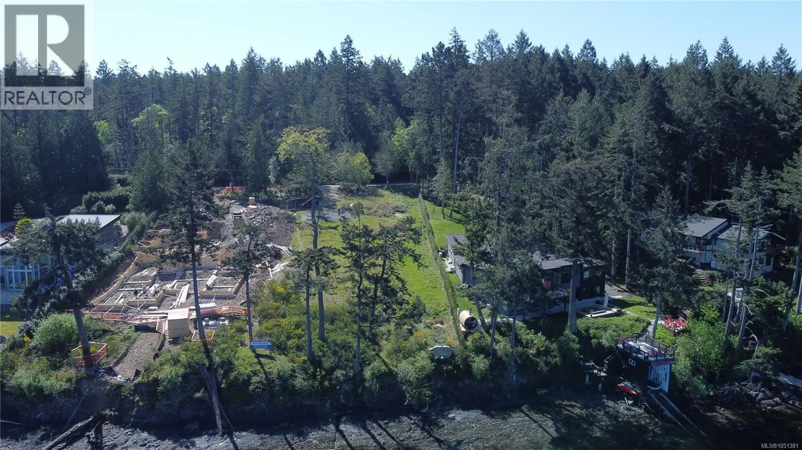 760 Lands End Rd