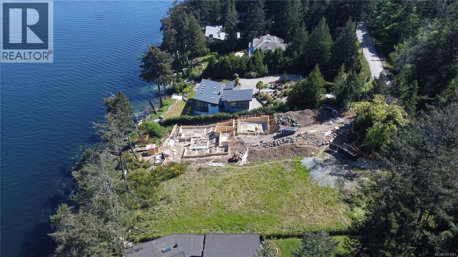 760 Lands End Rd