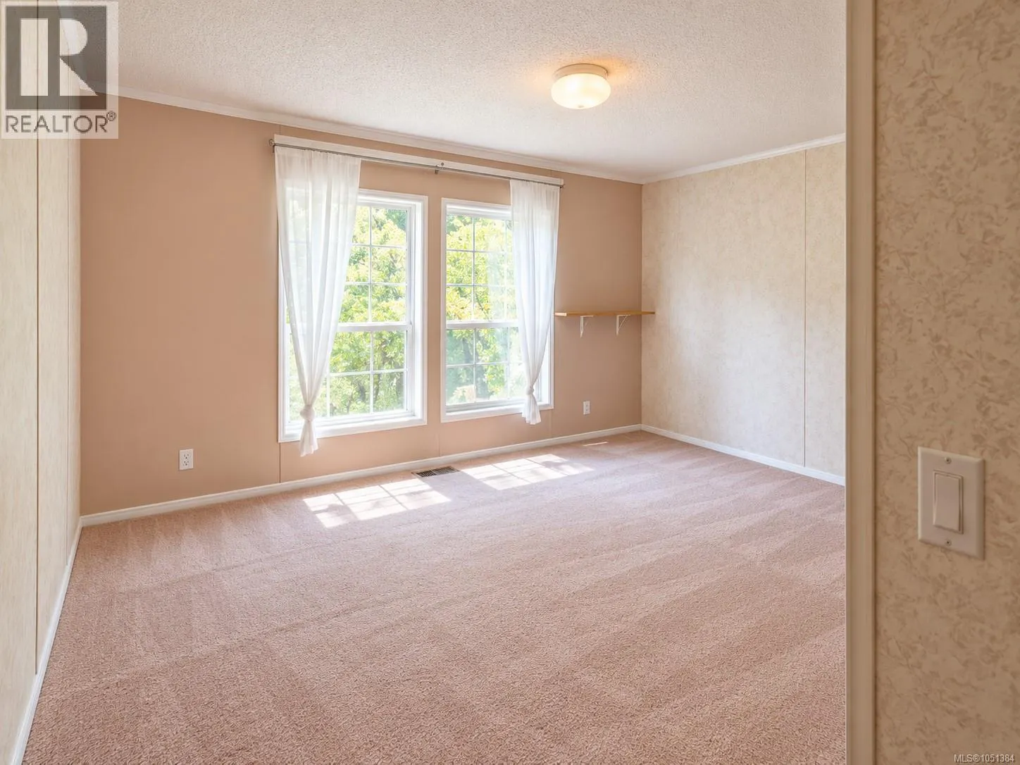 23 6820 Parklands Pl