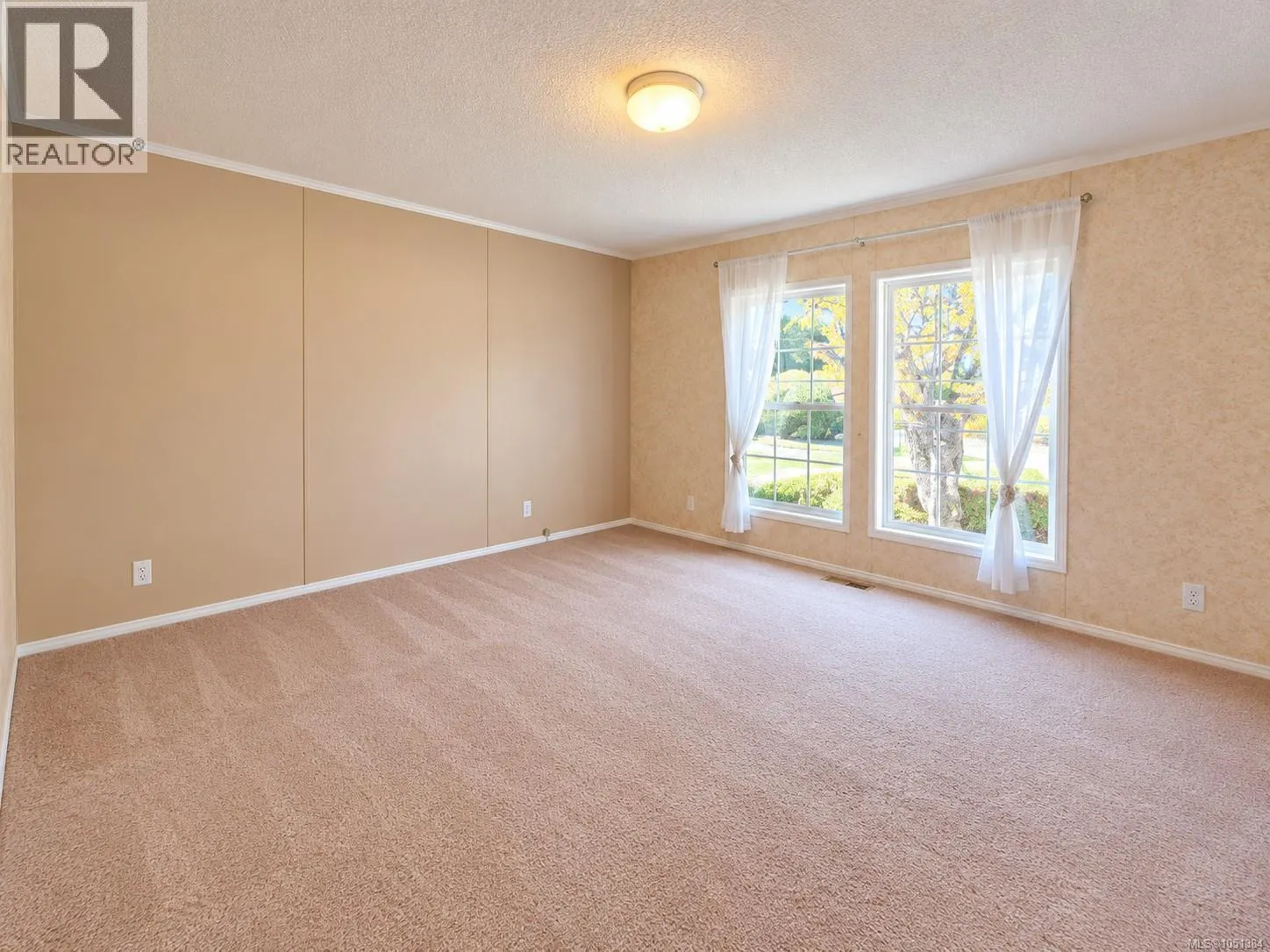 23 6820 Parklands Pl