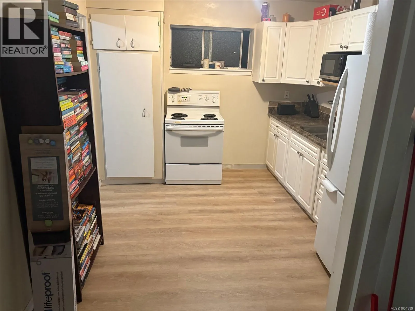 61 View St