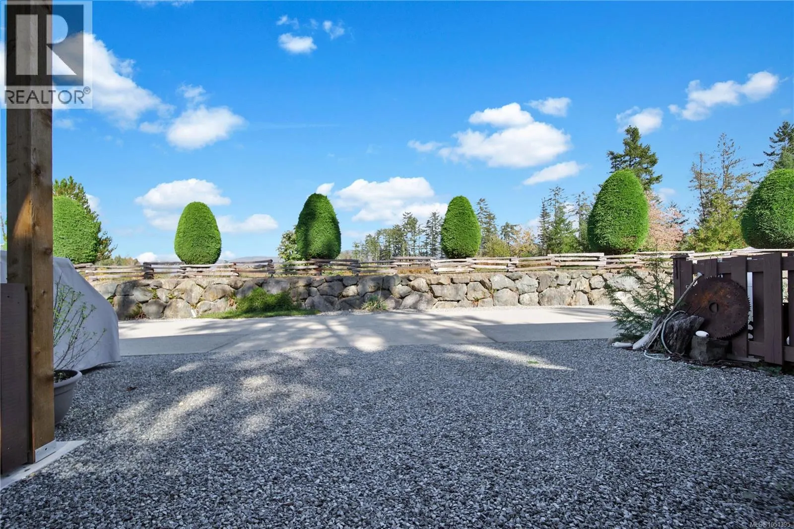 25 10750 Central Lake Rd